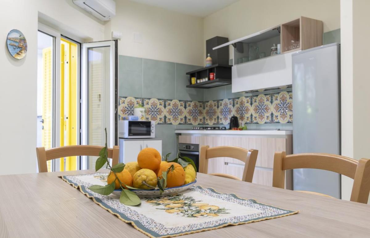 Sorrentovibes - Modern Apartment With Terrace, Swimming Pool&Tennis Exteriör bild