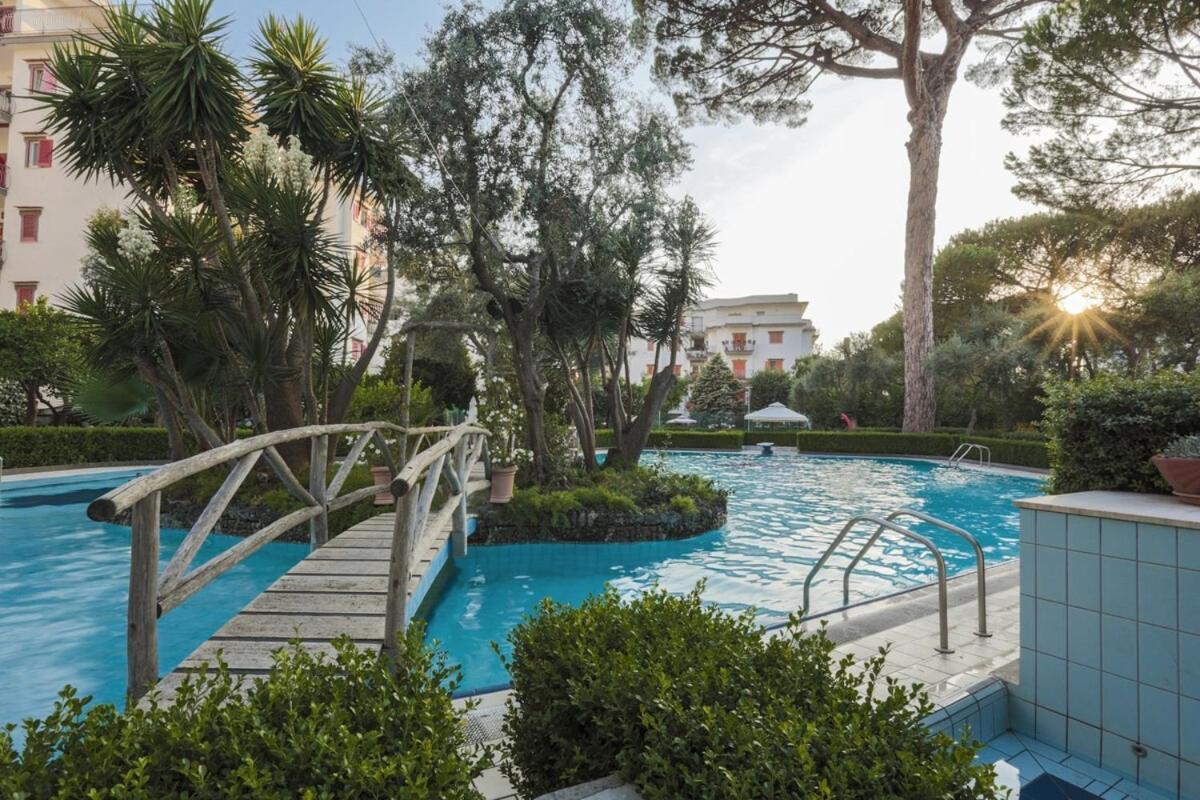 Sorrentovibes - Modern Apartment With Terrace, Swimming Pool&Tennis Exteriör bild
