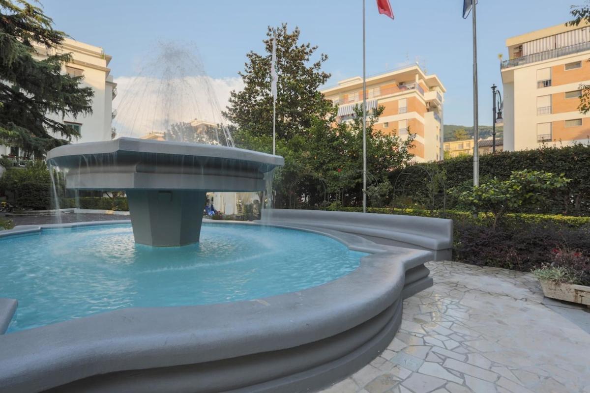 Sorrentovibes - Modern Apartment With Terrace, Swimming Pool&Tennis Exteriör bild