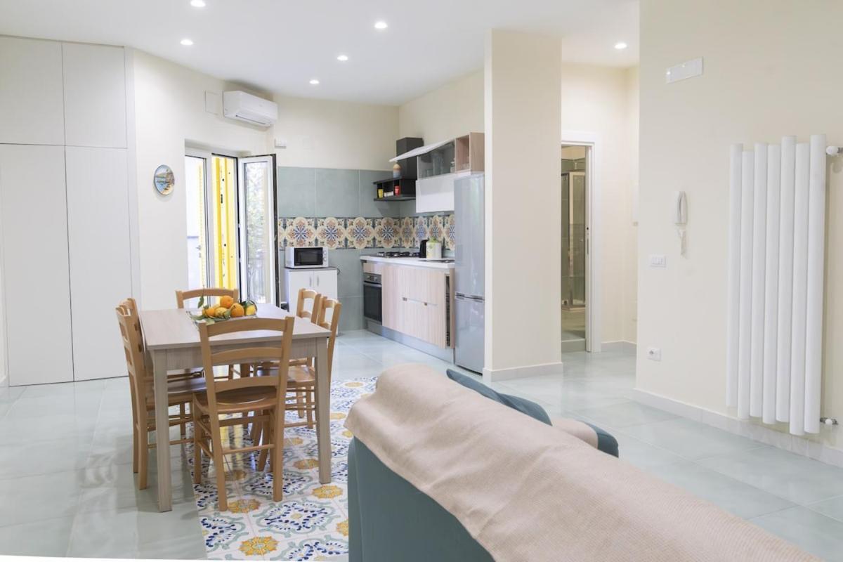 Sorrentovibes - Modern Apartment With Terrace, Swimming Pool&Tennis Exteriör bild