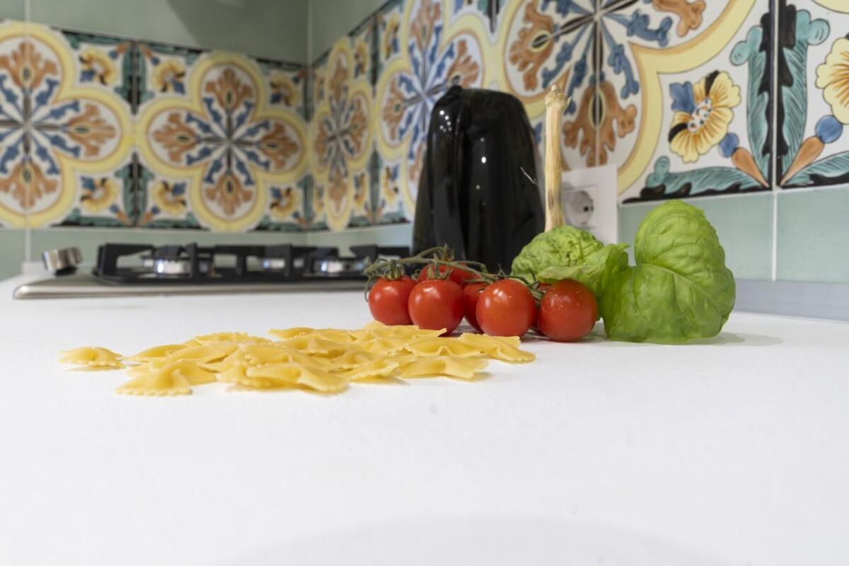 Sorrentovibes - Modern Apartment With Terrace, Swimming Pool&Tennis Exteriör bild